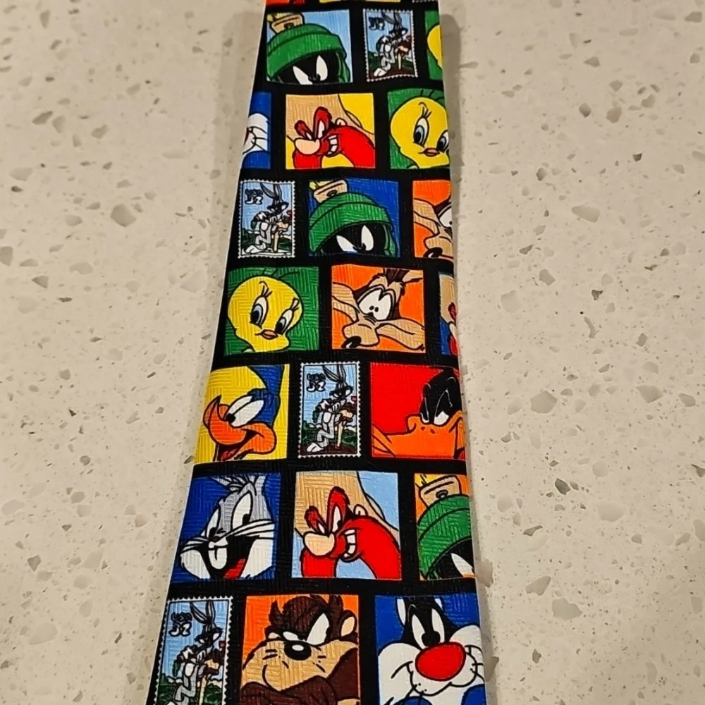 Looney Tunes 1997 Stamp Collection Cartoon Character Neck Tie